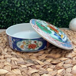 Vintage UCGC Japan Hand-Painted Imari Porcelain Covered Dish/Trinket Box